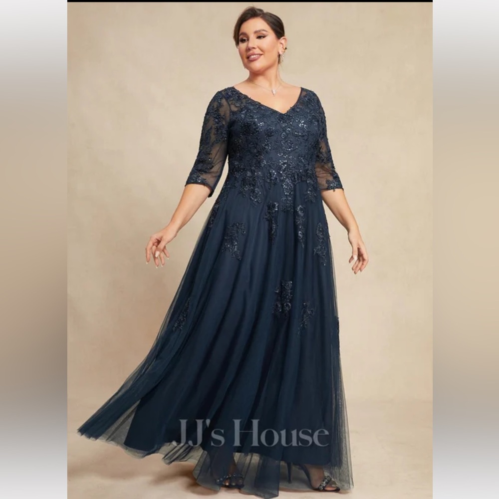 A-line V-Neck Floor-Length Tulle Lace Mother of the Bride Dress With Sequins